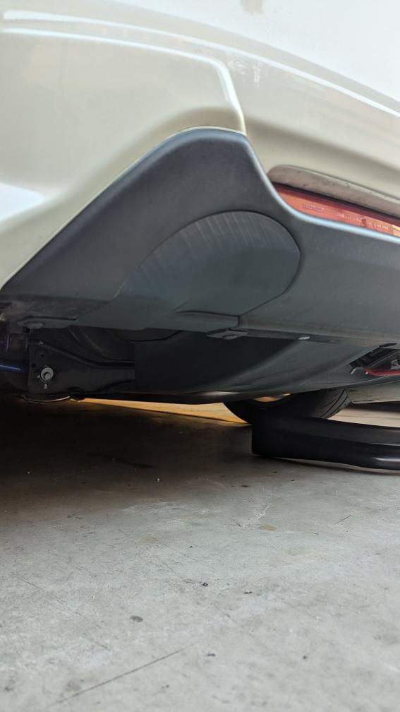 06-08 TSX A-Spec Rear Lip Exhaust Plug